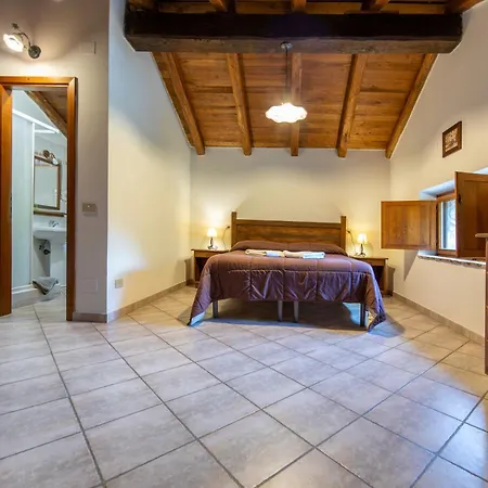 La Ferrera Hotel Varco Sabino