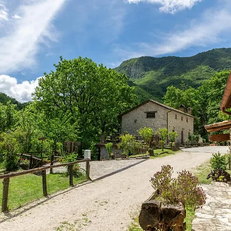 Hotel La Ferrera Varco Sabino
