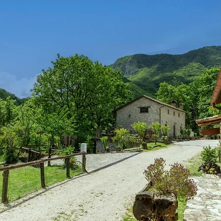 La Ferrera Hotel Varco Sabino